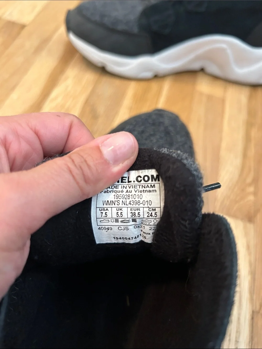 Sorel. Women’s Black Chunky Sneaker with White Sole.